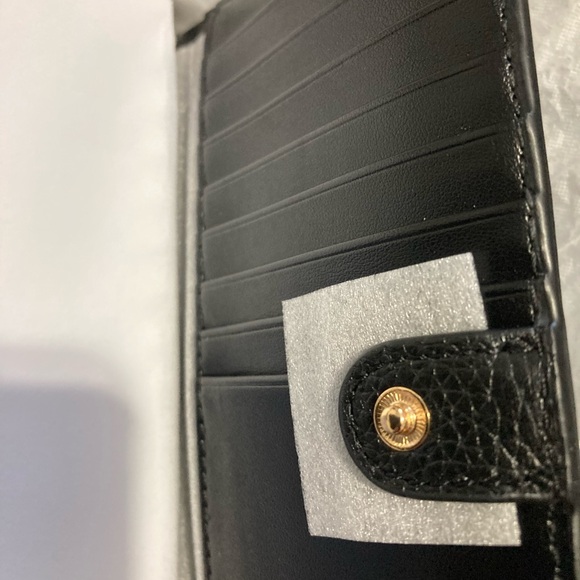 NWTS Michael Kors Crossbody Wallet - Picture 3 of 7